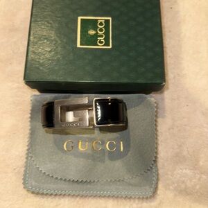 Gucci Black and Silver bracelet